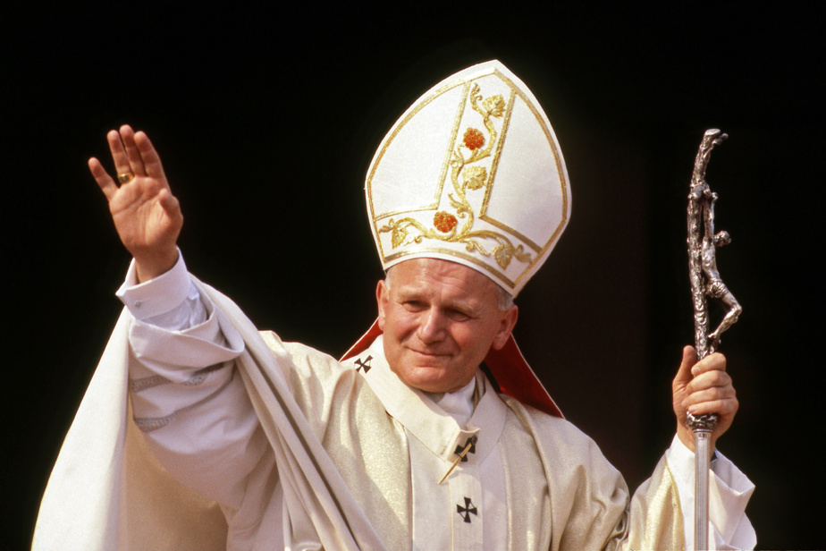 Inhumation Du Pape François : Tout Inspiré Par Le Droit Canonique Et Pape Jean-Paul II.