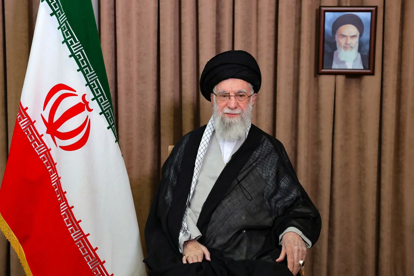 Iran/ Obsèques De Ali Khamenei, Entre Gloire à Un Héros Ou Adieu à Un Tyran?
