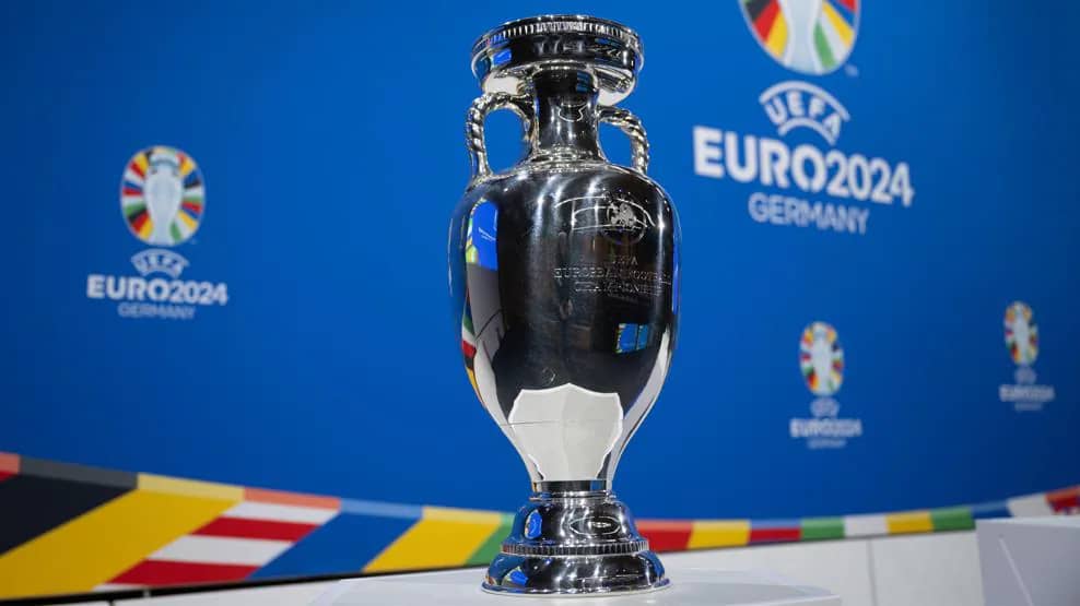 Euro : Dans Les Groupes, Sort Déjà Jeté