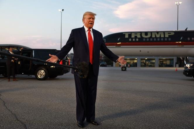 Dans Les Valises Et Mallettes De Trump…