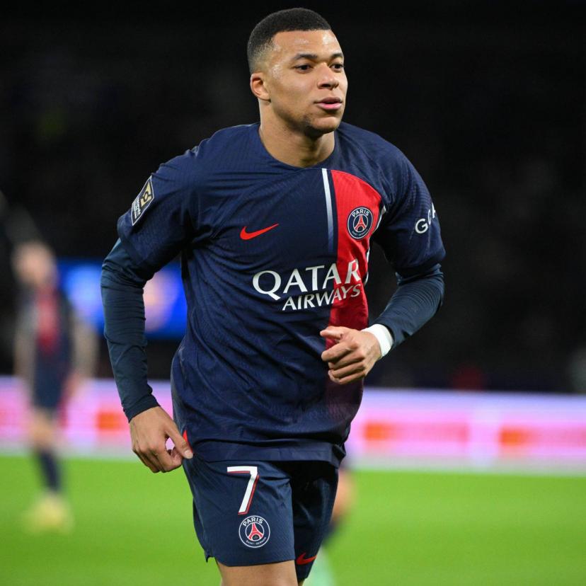 Espagne/Mauvaise Nouvelle Au Real Madrid : Kylian Mbappe Blessé, forfait contre Benfica et absent pour Trois Matchs. Lesquels ?
