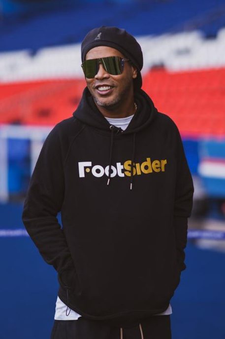« FootSider »/Site pour joueurs à recruter : Ronaldinho, chef de file