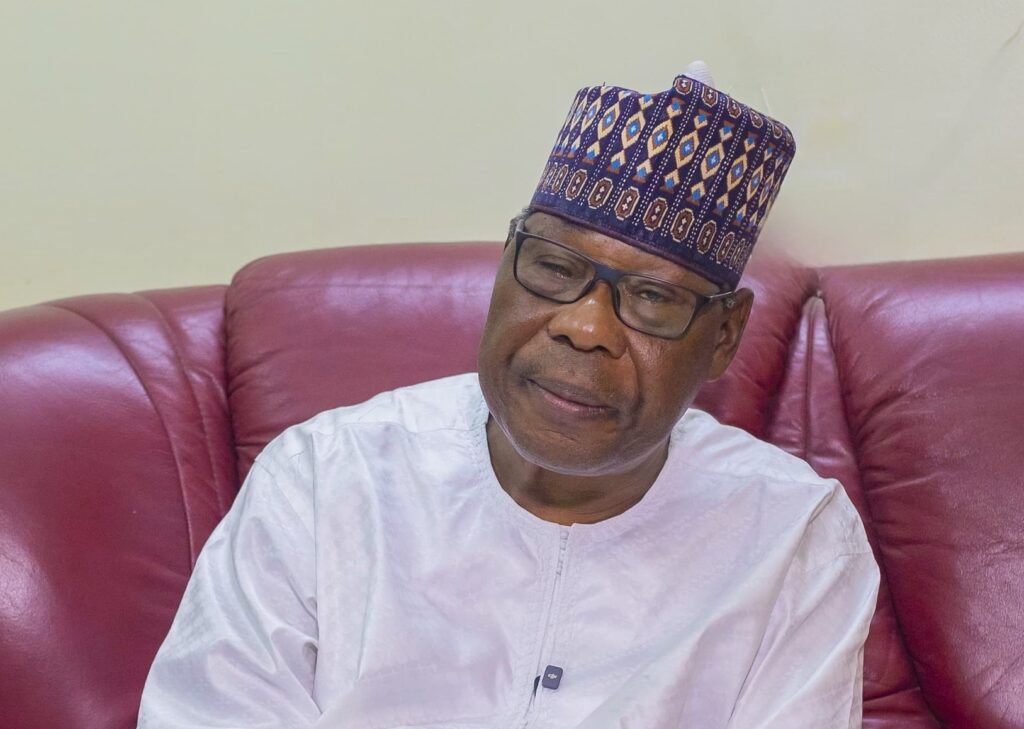 Bénin : Boni Yayi Malade Et Évacué En Urgence ( Lisez Ci-dessous Le Communiqué)