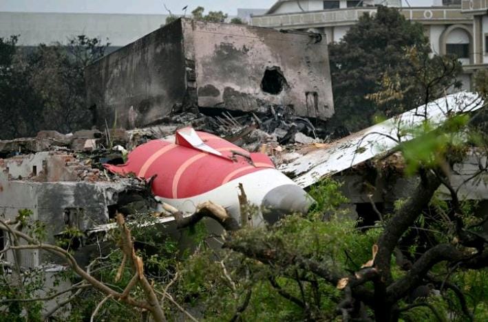 Inde/Accident D'avion:  En Retard Pour Le Vol, Une Étudiante Échappe À La Mort