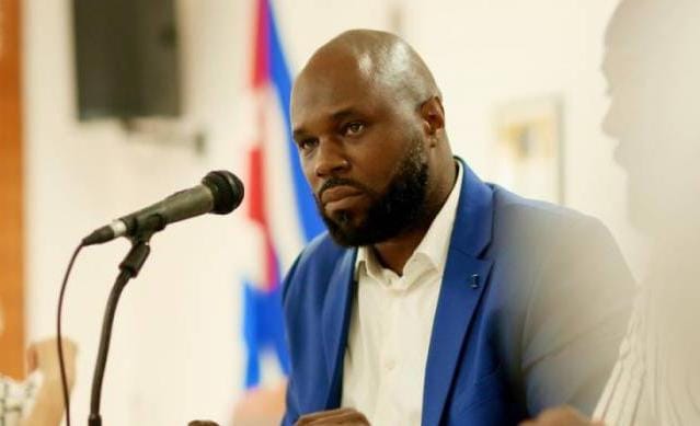 Tentative De Coup d'État Au Bénin : Mandat D'arrêt International à Kémi Seba : Grand Voyageur Devant L'éternel, L'activiste Contraint De Revoir Ses Plans De Voyage Face à Interpol ?
