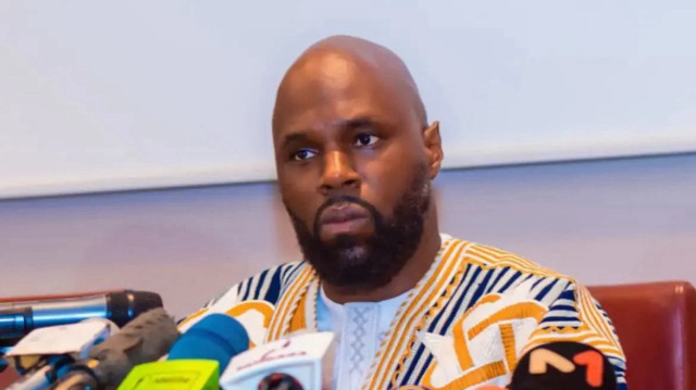 Mandat D'arrêt International Contre Kémi Seba : Entre Soutien à Entreprise Insurrectionnelle Et Liberté D'expression