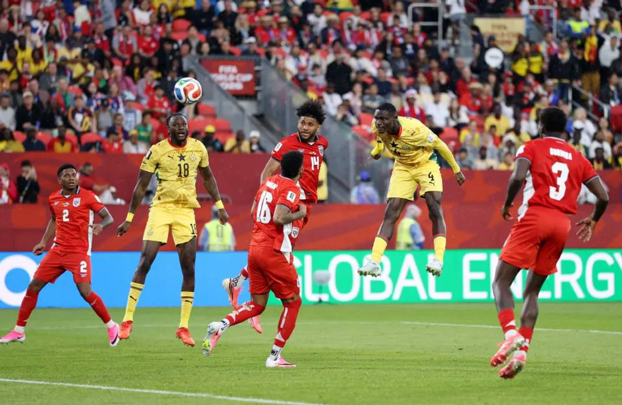 Mondial : Le Ghana Face à L'Angleterre ( À Accra, Les Voeux Du Public Sportif)