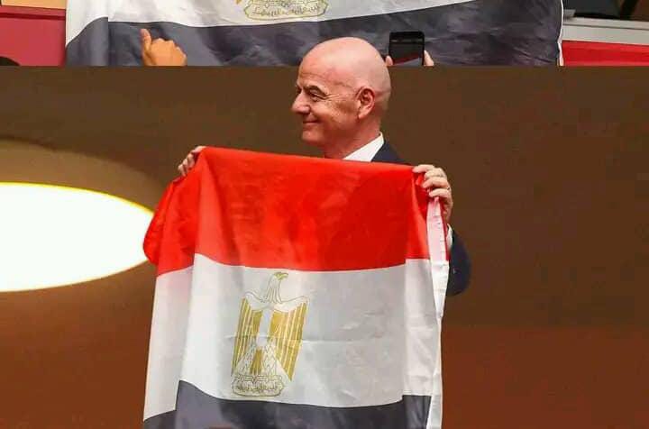 Président De La Fifa Et Le Drapeau Egyptien, Grosse Mise En Scène